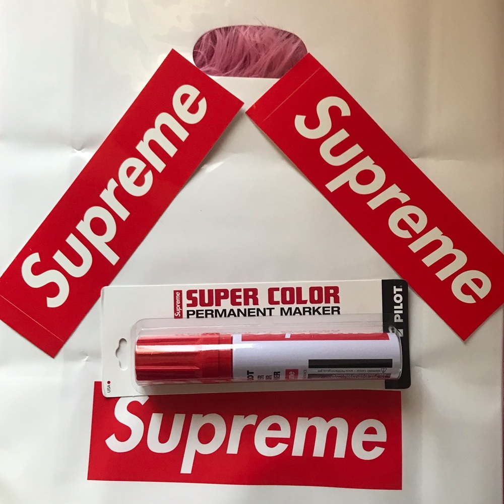 🆕 100% Authentic Supreme Red Pilot Marker